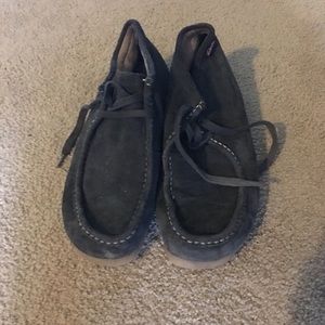 Clark’s grey wallabies. Size 11.